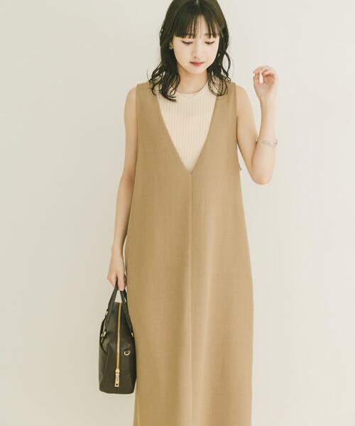 ITEMS URBANRESEARCH(アイテムズ アーバンリサーチ)の「『イージーケア/接触冷感/UVカット』SMOOTH LINEN TOUCH ジャンスカ(ジャンパースカート・レディース・キャメル/チャコールグレー・FREE)」の2枚目の写真