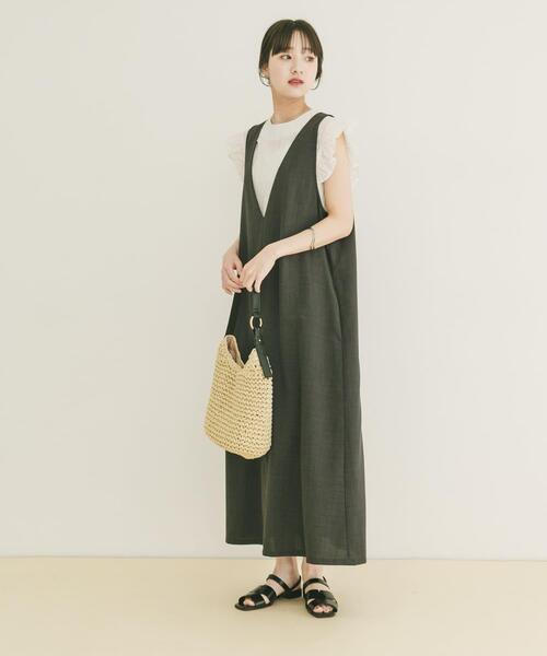 ITEMS URBANRESEARCH(アイテムズ アーバンリサーチ)の「『イージーケア/接触冷感/UVカット』SMOOTH LINEN TOUCH ジャンスカ(ジャンパースカート・レディース・キャメル/チャコールグレー・FREE)」の1枚目の写真