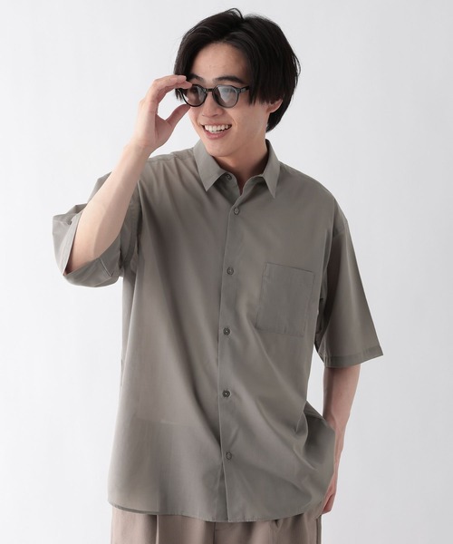GLOBAL WORK(グローバルワーク)の「カイテキサマーシャツ/シアー/638151(シャツ/ブラウス・メンズ・ブラック/グレイッシュベージュ/グリーン/ブラウン/ネイビー・MEDIUM/SMALL/X-LARGE/LARGE)」の4枚目の写真