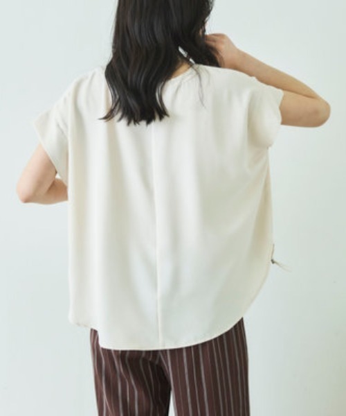 Doux archives(ドゥアルシーヴ)の「【UV・接触冷感・洗濯機可】ドロストPO(Tシャツ/カットソー・レディース・アイボリー/ブラウン/ブルーグレー・FREE)」の18枚目の写真