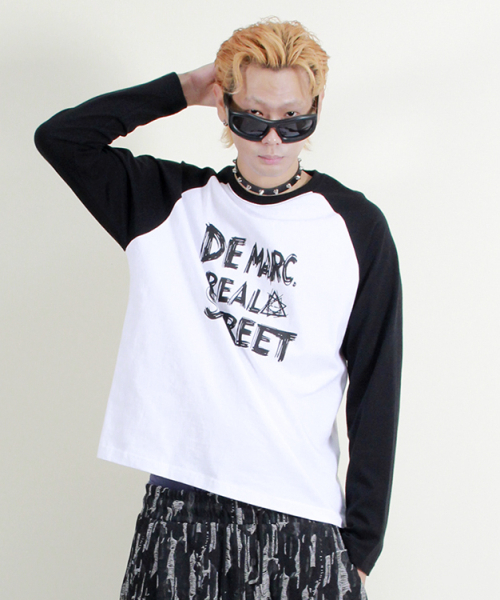 DEMARC(ドゥマーク)の「テキストラグラン配色長袖Tシャツブラック&ホワイト(Tシャツ/カットソー・メンズ・その他・MEDIUM/LARGE)」の6枚目の写真