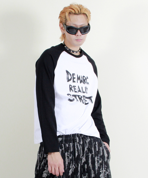 DEMARC(ドゥマーク)の「テキストラグラン配色長袖Tシャツブラック&ホワイト(Tシャツ/カットソー・メンズ・その他・MEDIUM/LARGE)」の8枚目の写真