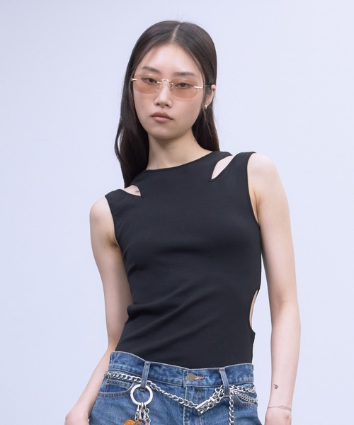 THINGS THAT MATTER（シングス ザット マター）の「NOTCH DESIGN TWO-WAY TANK TOP / ノッチ デザイン トゥーウェイ タンク トップ（タンクトップ・レディース・ブラック/ボルドー/ホワイト・FREE）」の15枚目の写真