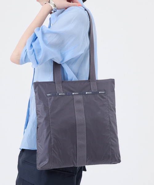 LeSportsac(レスポートサック)の「10TH ESSENTIAL MAGAZINE TOTE シャドウグレーC(トートバッグ・レディース・グレー・FREE)」の13枚目の写真