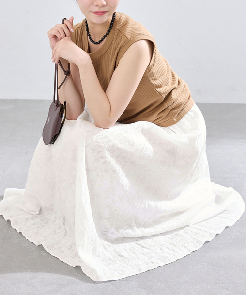 IENA(イエナ)の「シアージャガードボリュームスカート(スカート・レディース・ホワイト/ブラック・38/36)」の19枚目の写真