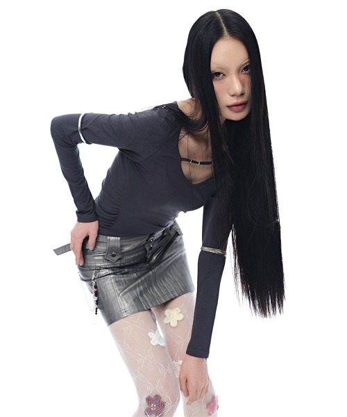 HALF DEVIL US(ハーフデビルアス)の「VネックストラップシャーリングTシャツ_ペトロールブルー(Tシャツ/カットソー・レディース・その他・FREE)」の3枚目の写真