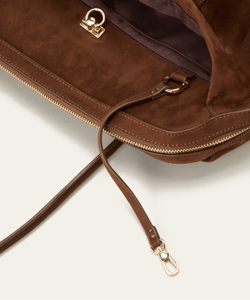 LE VERNIS(ル・ベルニ)の「LE VERNIS(ル・ベルニ)Wide boston bag M(ボストンバッグ・レディース・ブラック/ベージュ/ブラウン・FREE)」の16枚目の写真