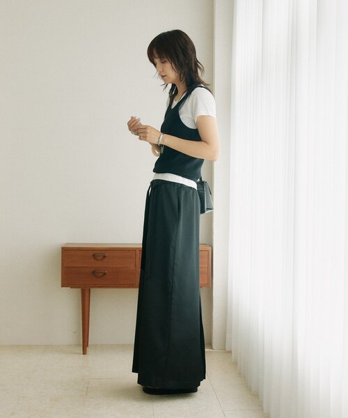 RIVE DROITE（リヴドロワ）の「予約【A・MONN】【セット着用可】tank KNIT（タンクトップ・レディース・レッド/ブラック/オフホワイト・FREE）」の22枚目の写真