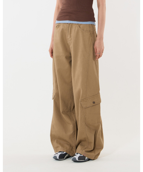 MOAA(モア)の「コットンカーゴワイドパンツ(その他パンツ・レディース・ブラウン/タン・SMALL/MEDIUM)」の3枚目の写真