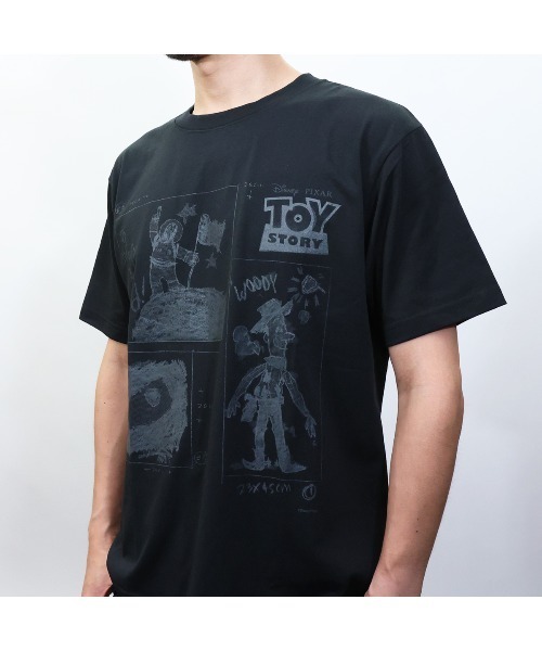 Disney(ディズニー)の「ディズニー トイストーリー アンディのイラストTシャツ(Tシャツ/カットソー・メンズ・ホワイト/ブラック・XL/S/M/L)」の15枚目の写真
