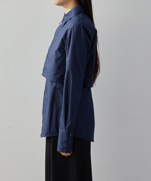 UNFORM(アンフォーム)の「【2026AW Debut】【UNFORM】レイヤードセットシャツ(シャツ/ブラウス・レディース・ネイビー/ホワイト・FREE)」の21枚目の写真