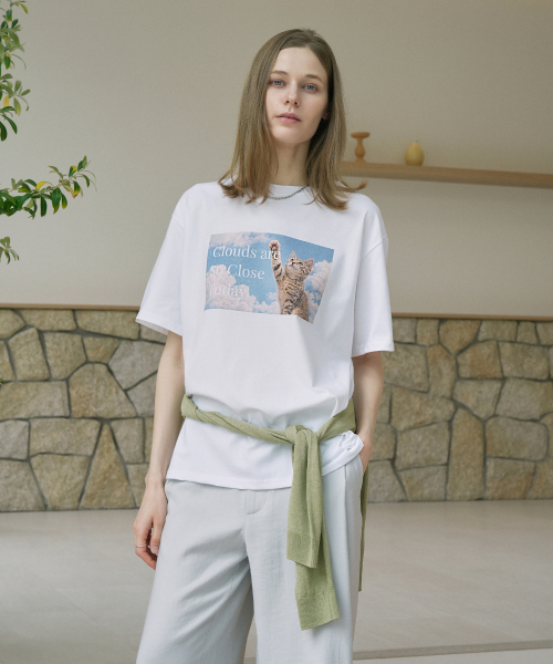 VLETI(ブレッティ)の「Cotton Oversized Cloud Cat&Lettering Print Tee (white)(Tシャツ/カットソー・レディース・ホワイト・FREE)」の2枚目の写真