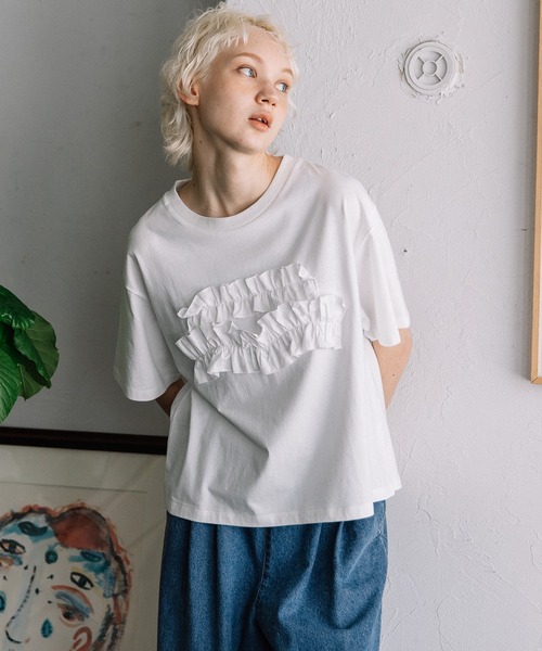 POU DOU DOU(プードゥドゥ)の「ウェーブフリルデザインTee(Tシャツ/カットソー・レディース・オフホワイト/ブルー/ダークグレー・3)」の7枚目の写真