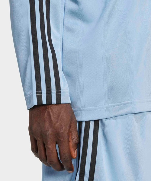 adidas（アディダス）の「adidas アディカラー ジャカード 長袖ジャージー / ロンT / アディダスオリジナルス adidas Originals（Tシャツ/カットソー・メンズ・ブルー・MEDIUM/SMALL/X-LARGE/XX-LARGE/XX-SMALL/3XL/LARGE）」の4枚目の写真