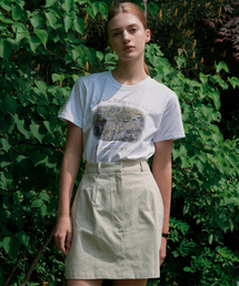 Fluttering Leaf Artwork T-shirt (white)