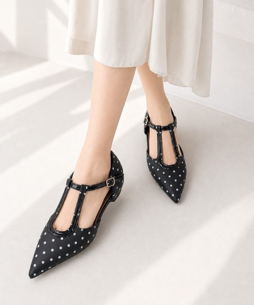 shoes365(シューズスリーシックスファイヴ)の「SHOES 365 ドット柄セパレートアンクルストラップローヒールパンプス (SS)(パンプス・レディース・ホワイト/ブラック・24.0cm/24.5cm/23.5cm/23.0cm)」の3枚目の写真