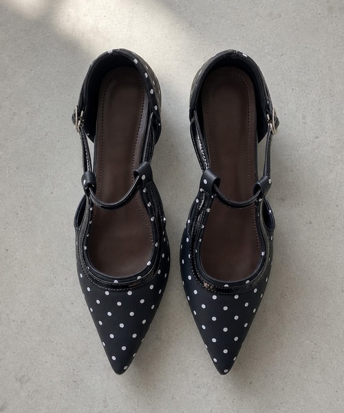 shoes365(シューズスリーシックスファイヴ)の「SHOES 365 ドット柄セパレートアンクルストラップローヒールパンプス (SS)(パンプス・レディース・ホワイト/ブラック・24.0cm/24.5cm/23.5cm/23.0cm)」の16枚目の写真