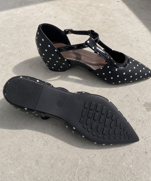 shoes365(シューズスリーシックスファイヴ)の「SHOES 365 ドット柄セパレートアンクルストラップローヒールパンプス (SS)(パンプス・レディース・ホワイト/ブラック・24.0cm/24.5cm/23.5cm/23.0cm)」の22枚目の写真