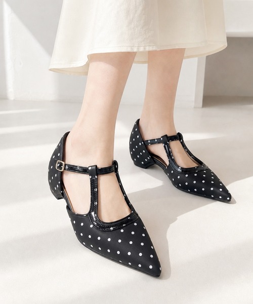 shoes365(シューズスリーシックスファイヴ)の「SHOES 365 ドット柄セパレートアンクルストラップローヒールパンプス (SS)(パンプス・レディース・ホワイト/ブラック・24.0cm/24.5cm/23.5cm/23.0cm)」の4枚目の写真