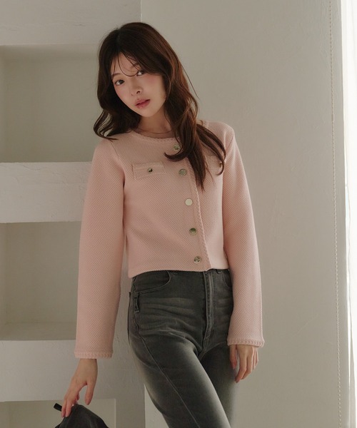 fupel(フぺル)の「gold button knit jacket / ゴールドボタンニットジャケット(ノーカラージャケット・レディース・ネイビー/オフホワイト/ピンク・FREE)」の5枚目の写真
