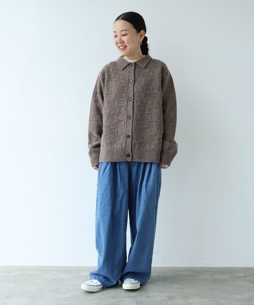 yuni(ユニ )の「10oz denim pin tuck pants(デニムパンツ・レディース・ネイビー/サックスブルー・M/S)」の4枚目の写真