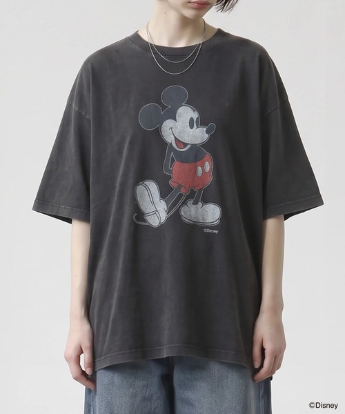 SLICK（スリック）の「【SLICK/スリック】MICKEY MOUSE Printed T-shirt / ミッキーマウス プリントTシャツ / パウダー加工 / オーバーサイズ / ヴィンテージライク（Tシャツ/カットソー・メンズ・ホワイト/ブラック・2/1/3）」の2枚目の写真