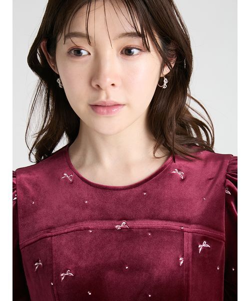 CELFORD(セルフォード)の「リボンドット刺繍ベロアワンピース(ワンピース・レディース・ブラック/クリーム・36/38)」の7枚目の写真