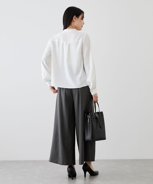 Jayro(ジャイロ)の「パイピングスタンドカラーブラウス(シャツ/ブラウス・レディース・ブルー系その他2/ブルー系その他4/ホワイト系その他2/オフホワイト/ピンク系その他2・M)」の11枚目の写真