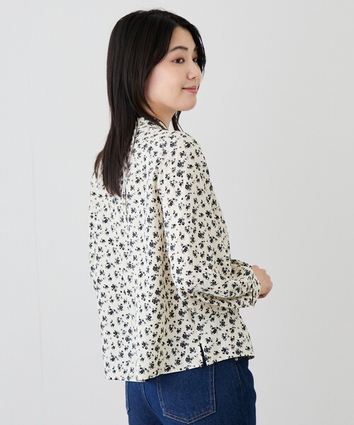Jayro(ジャイロ)の「パイピングスタンドカラーブラウス(シャツ/ブラウス・レディース・ブルー系その他2/ブルー系その他4/ホワイト系その他2/オフホワイト/ピンク系その他2・M)」の14枚目の写真