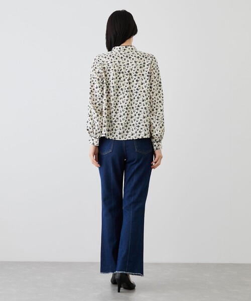 Jayro(ジャイロ)の「パイピングスタンドカラーブラウス(シャツ/ブラウス・レディース・ブルー系その他2/ブルー系その他4/ホワイト系その他2/オフホワイト/ピンク系その他2・M)」の18枚目の写真