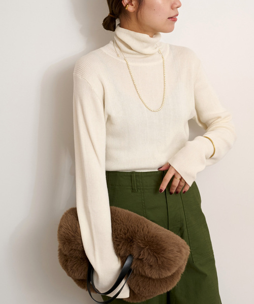 JOURNAL STANDARD relume(ジャーナルスタンダード レリューム)の「《WEB+一部店舗限定追加》スイスオーガニックコットンタートルネックプルオーバー(ニット/セーター・レディース・ホワイト/ブルー/ブラウン/ベージュ系その他/レッド/ブラック・FREE)」の21枚目の写真