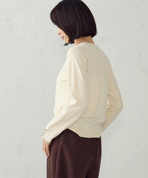 COMME CA ISM(コムサイズム)の「マシンウォッシャブル ボタンスリーブニット(ニット/セーター・レディース・ネイビー/グリーン/チャコール/ホワイト・M/L)」の8枚目の写真