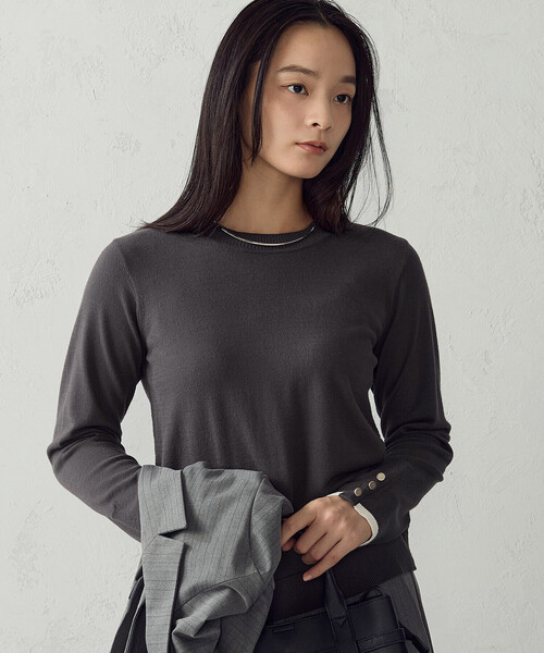 COMME CA ISM(コムサイズム)の「マシンウォッシャブル ボタンスリーブニット(ニット/セーター・レディース・ネイビー/グリーン/チャコール/ホワイト・M/L)」の14枚目の写真