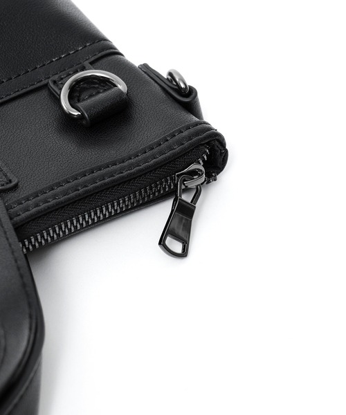 DEVICE(デバイス)の「DEVICE リアルレザー ヘルメットバッグ / 2WAYトート&ショルダーバッグ(ショルダーバッグ・メンズ・ブラック・FREE)」の8枚目の写真