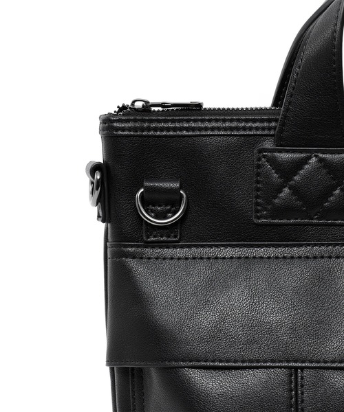 DEVICE(デバイス)の「DEVICE リアルレザー ヘルメットバッグ / 2WAYトート&ショルダーバッグ(ショルダーバッグ・メンズ・ブラック・FREE)」の9枚目の写真