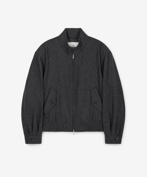 TNGT(ティーエヌジーティー)の「Herringbone Harrington Jumper (Charcoal) TNJU6F105CG(ブルゾン・メンズ・その他・95/100/105)」の2枚目の写真