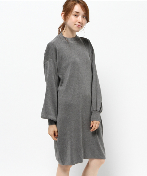 MERLOT(メルロー)の「ワイドパフスリーブハイゲージニットワンピース4699(ワンピース・レディース・グレー/ブラック/ダークパープル/グリーン/グリーン系その他/ブルーグレー/オレンジ・FREE)」の3枚目の写真