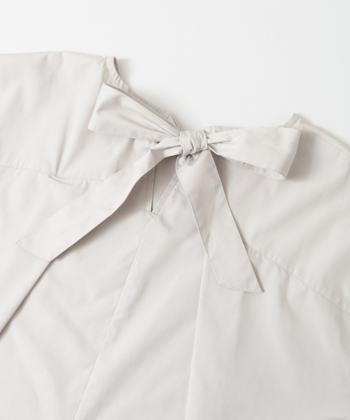 KBF（ケイビーエフ）の「KBF backリボンワンピース（ワンピース・レディース・ライトグレー/ピンク/オフホワイト/ブラック・ONE）」の17枚目の写真