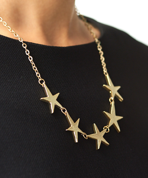 CLAFty by STYLE DELI(クラフティバイスタイルデリ)の「STAR necklace 001 (ピアス(両耳用)・レディース・ゴールド・FREE)」の4枚目の写真