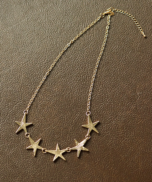 CLAFty by STYLE DELI(クラフティバイスタイルデリ)の「STAR necklace 001 (ピアス(両耳用)・レディース・ゴールド・FREE)」の6枚目の写真