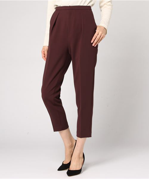 UNITED TOKYO（ユナイテッドトウキョウ）の「ワンタックテーパードパンツ（スラックス・レディース・カーキ/ベージュ/ブラック/バーガンディー/ブラウン・2/1）」の3枚目の写真