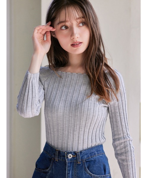 fifth(フィフス)の「【ZOZO限定】フィットニットスクエアネック/リブニット(ニット/セーター・レディース・グレー/ベージュ/ネイビー/ブラウン/ホワイト/ボルドー/カーキ/ブラック/チャコールグレー/レッド/モカ/パープル/オレンジ/グリーン/サックスブルー/ダークベージュ/マスタード/ライトグレー/ラベンダー/ピンク/チェリーピンク/グレイッシュブルー/ミント・MEDIUM)」の4枚目の写真