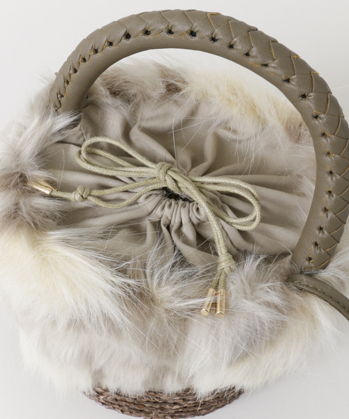 URBAN RESEARCH（アーバンリサーチ）の「LAUGOA ファーカゴBAG（ハンドバッグ・レディース・グレー/ネイビー・FREE）」の10枚目の写真