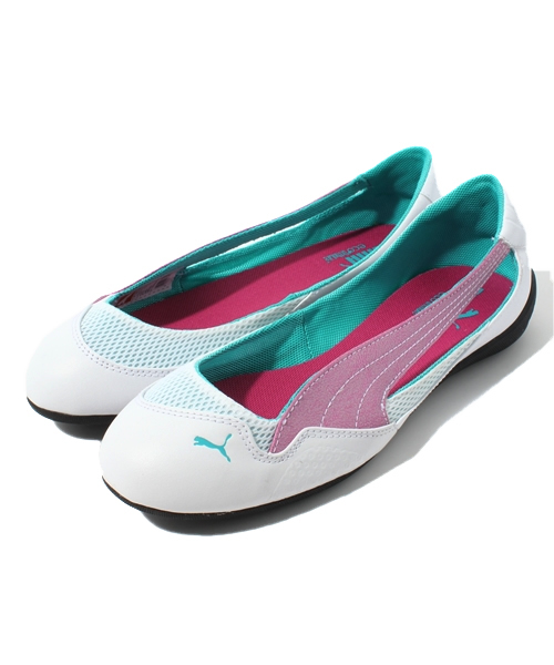 PUMA（プーマ）の「ウィニングディーバ バレリーナ J (WOMEN)（パンプス・レディース・ブラック×シルバー/ホワイト×ピンク・22cm/22.5cm/23cm/23.5cm/24cm/24.5cm/25cm/25.5cm）」の2枚目の写真