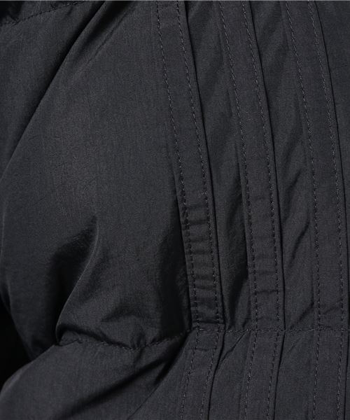 adidas（アディダス）の「オリジナルス ジャケット [SST DOWN JACKET]（ダウンジャケット/コート・レディース・ホワイト/ネイビー/ピンク/ブラック・LARGE/MEDIUM/SMALL/XX-LARGE/X-SMALL/XXX-LARGE）」の22枚目の写真