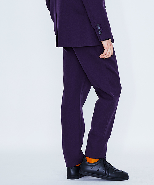 UNITED TOKYO(ユナイテッドトウキョウ)の「トリコチンプリーツパンツ(スラックス・メンズ・ブラック/パープル・1/2/3)」の7枚目の写真