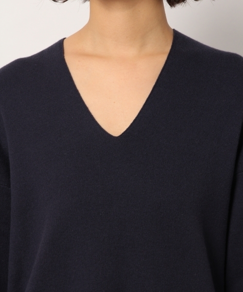 GLOBAL WORK（グローバルワーク）の「Vネックルーズニットワンピース/780393（ワンピース・レディース・ライトグレー/ネイビー/オフホワイト/レッド/イエロー・FREE）」の8枚目の写真