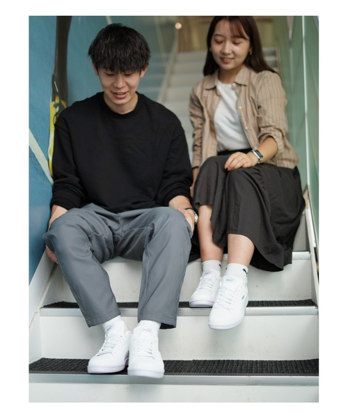 PUMA（プーマ）の「PUMA プーマ ユニセックス プーマ スマッシュ バック スニーカー（スニーカー・メンズ・ホワイト/ブラック・22.5cm/23.5cm/24.5cm/25.5cm/26.5cm/27.5cm/28.5cm/23.0cm/24.0cm/25.0cm/26.0cm/27.0cm/28.0cm/29.0cm/30.0cm/31cm/22.0cm）」の3枚目の写真