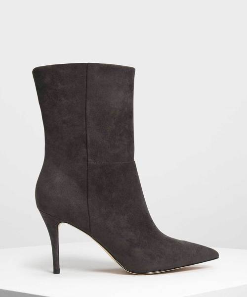 CHARLES & KEITH(チャールズ & キース)の「クラシック ポインテッド カフブーツ / Classic Pointed Calf Boots(ブーツ・レディース・ブラック/グリーン系その他・23cm/23.5cm/24.5cm/25cm/25.5cm)」の1枚目の写真