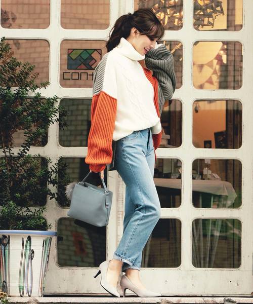 KOBE LETTUCE（コウベレタス）の「フェイクファーチャーム付き2wayショルダーバッグ＊レディース/鞄[B1227]神戸レタス（ショルダーバッグ・レディース・ブラック/ブルー系その他/キャメル/グレイッシュベージュ・FREE）」の10枚目の写真